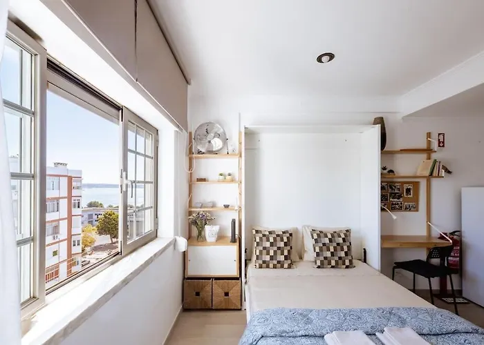 Like-home - Studio-sea View, Paço de Arcos