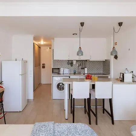 Appartement Like-home - Studio-sea View, Paço de Arcos