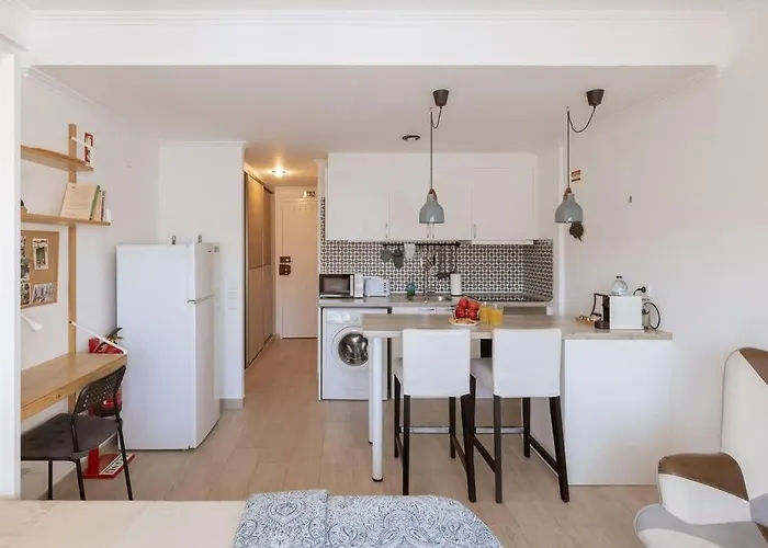 דירה Like-home - Studio-sea View, Paço de Arcos